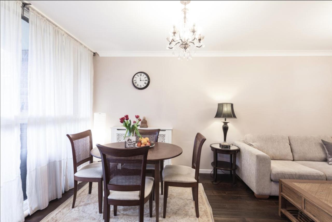 Victoria Two Bedroom Apartment Лондон Экстерьер фото